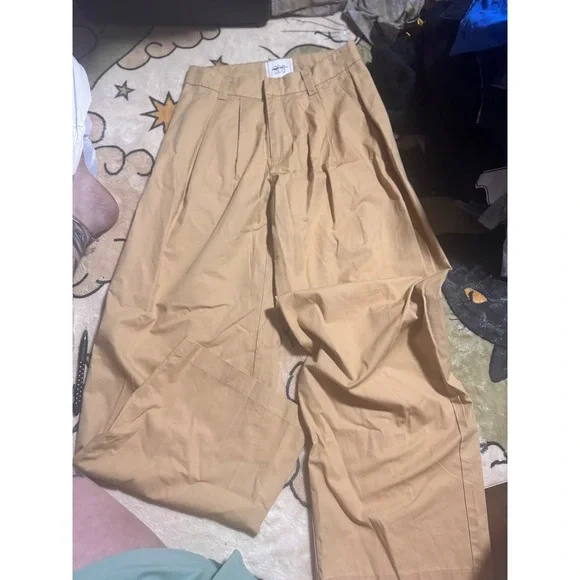 BDG Urban Outfitters Tan Pleated Wide Leg Trouser Pants Womens - Picture 1 of 3